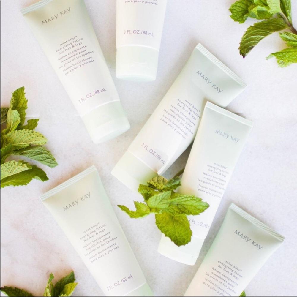 Mary Kay Mint Bliss Energizing Lotion 3oz. x2